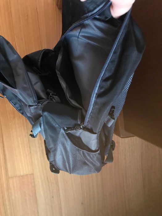 Mochila preta Keep walking Switzerland