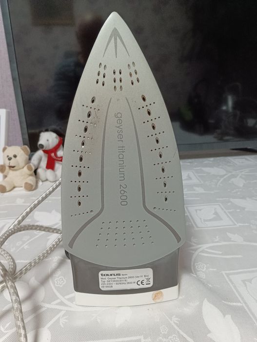 Утюг праска Ровента та інші