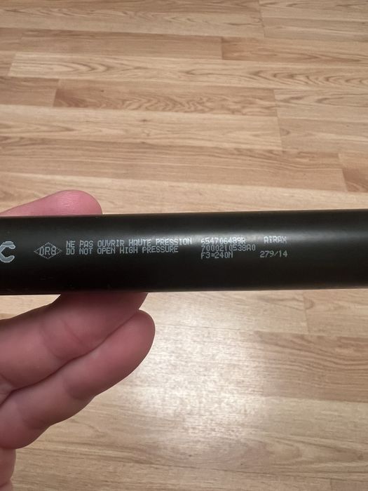 Амортизатор капота Renault Kangoo,Mercedes Citan.2013-2020.654706489R.