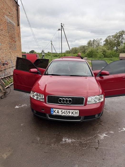 Ауді а4 б6 2001 1.6 бензин,в гарному стані