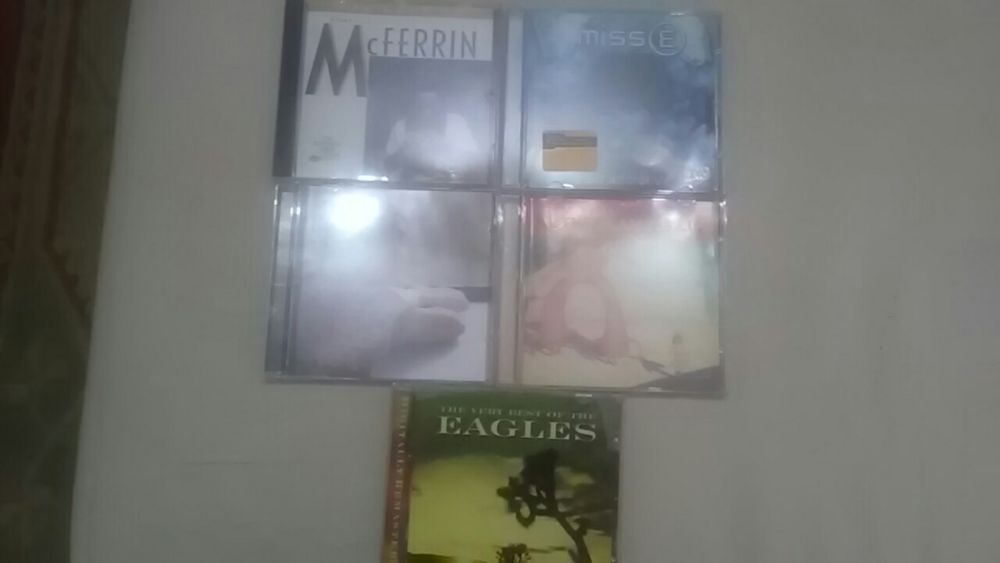 CD s em lotes diversos