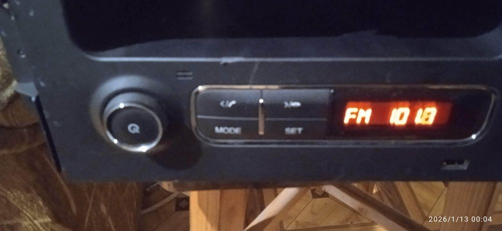 Продам магнитолу, усилитель,радио 4 канала