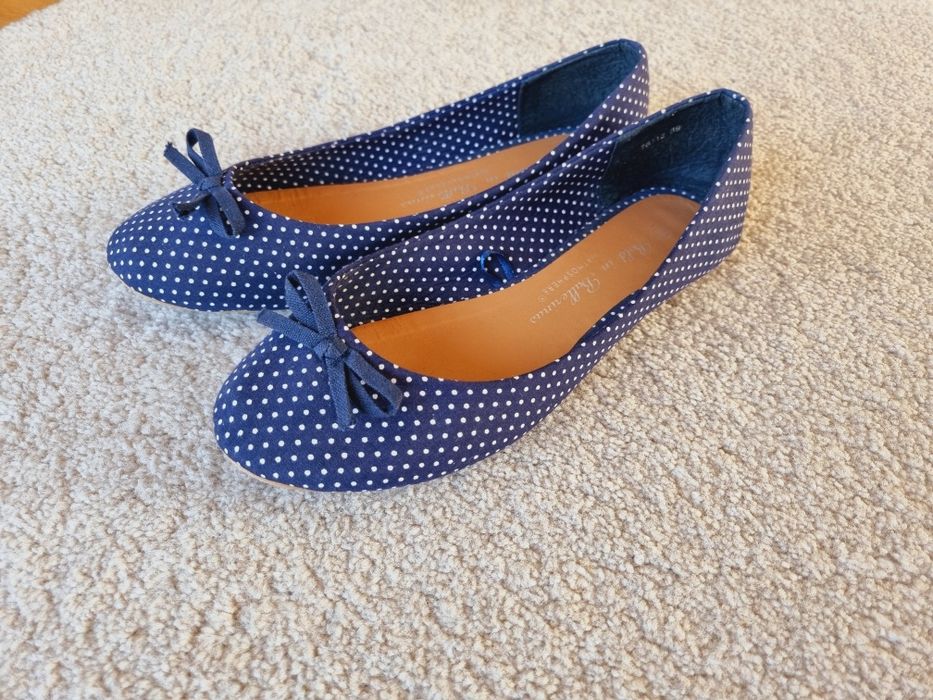 Baleriny 37 półbuty trzewiki pantofle granatowe w kropki wiosna moda