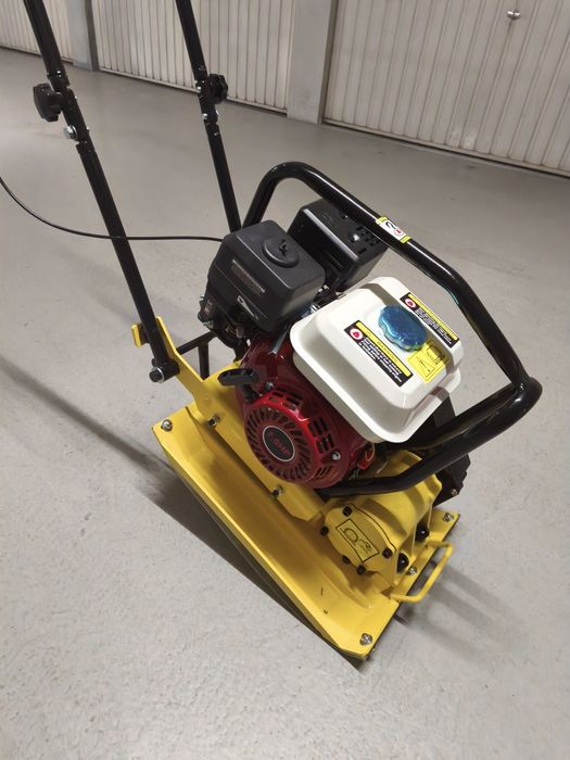 Placa compactadora Vibratória 65kg motor 7.0CV