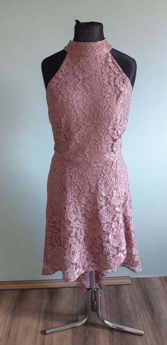 Elegancka asymetryczna sukienka