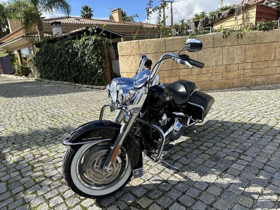 Harley Davidson road king