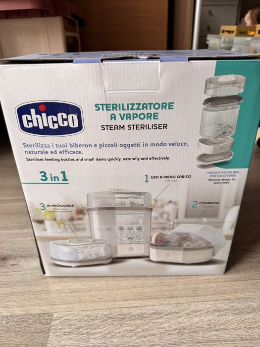 Електричний стерилізатор для пляшечок, сосок, дитячих виробів Chicco