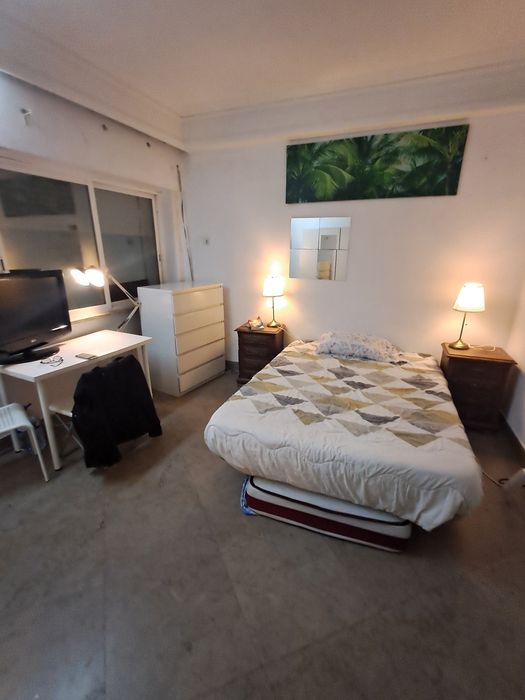 Quarto  de CASAL. Centro LISBOA. Entrada IMEDIATA.