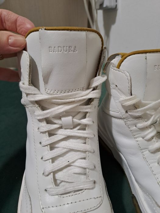 Жіночі кожанні кросівки