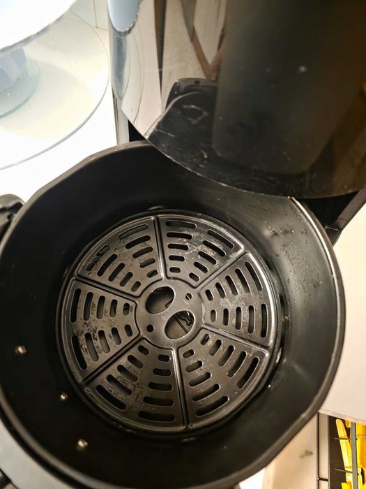 Fritadeira sem Óleo RUSSELL HOBBS Satisfry Air Pequeno 26500-56 (1.8 L - Preto)