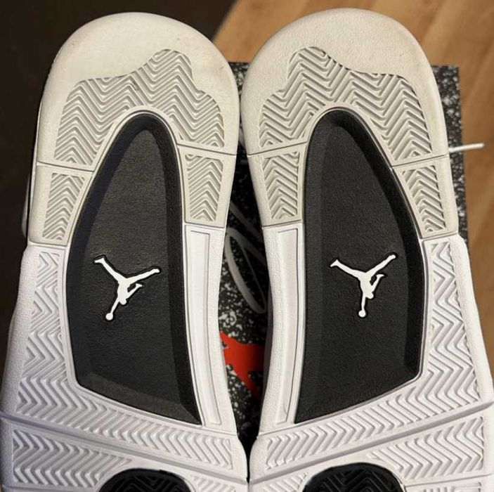 Jordan 4 retro military black R.41