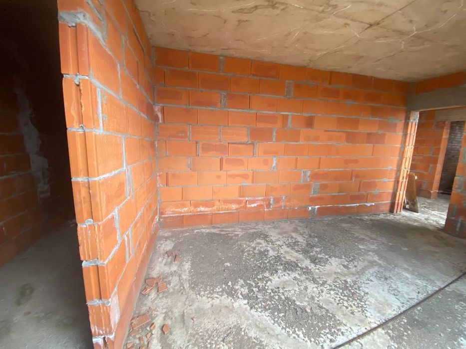 Продаж незавершеного будинку у с Сороки Львівські