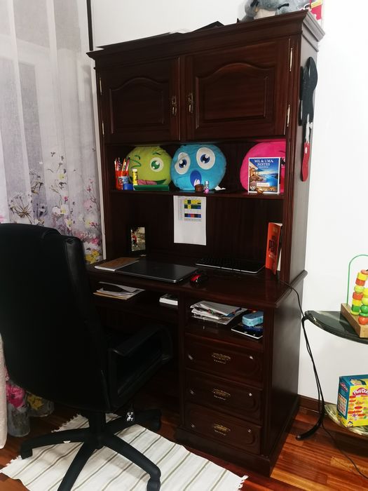 Secretária em madeira
