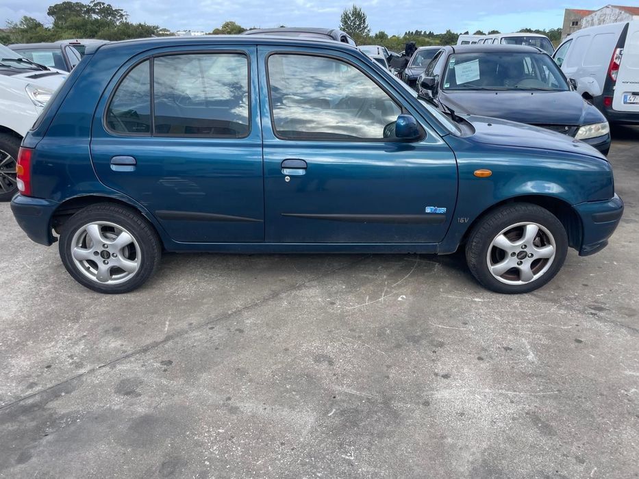Nissan Micra K11 para peças