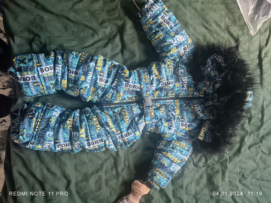 Дитячий зимовий комбінезон