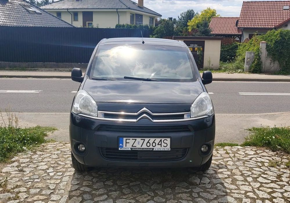 Citroën Berlingo  Citroen Berlingo Long 4x4 Dangel