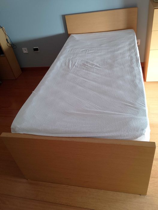 Cama dupla solteiro