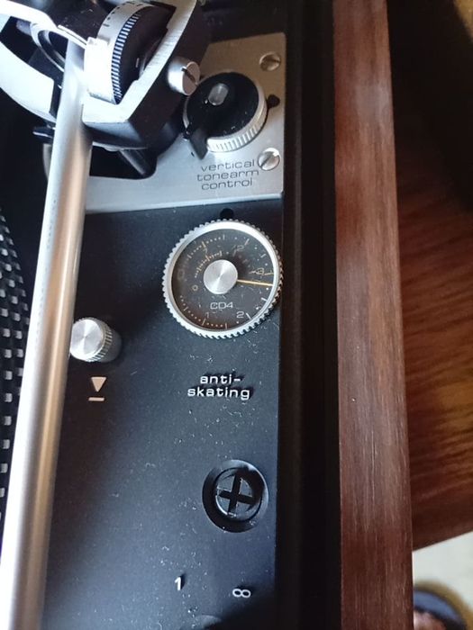 Dual CS 721 – legendarny gramofon Direct Drive + 20 płyt winylowych