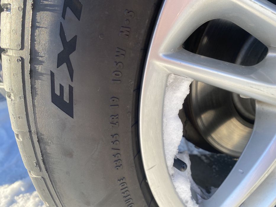 Continental 235\55 R19 один скат