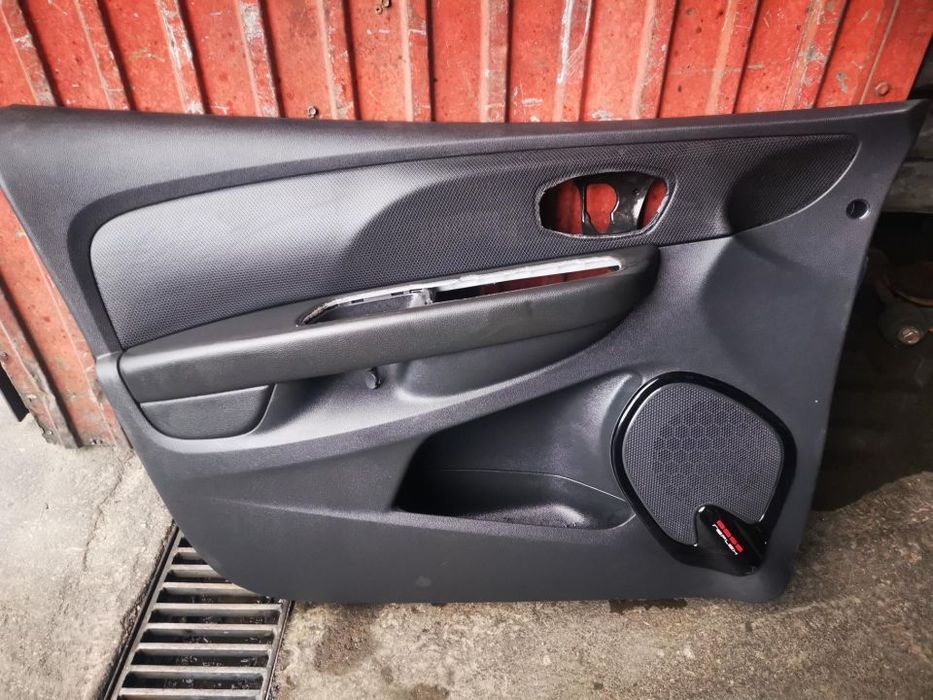 RENAULT CLIO 4 / IV FORRA / QUARTELA PORTA FRENTE ESQUERDA - Z200