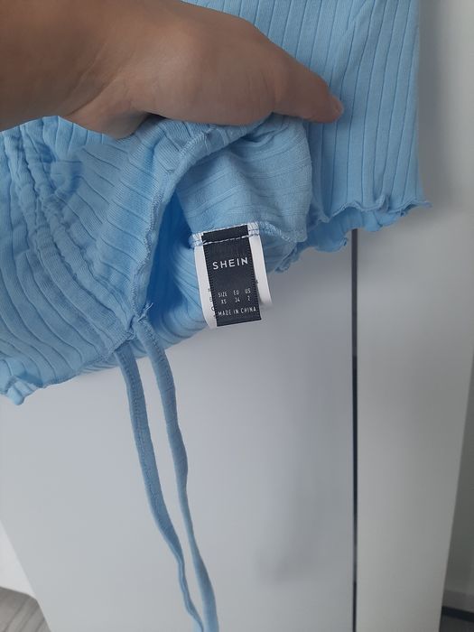 niebieski top shein