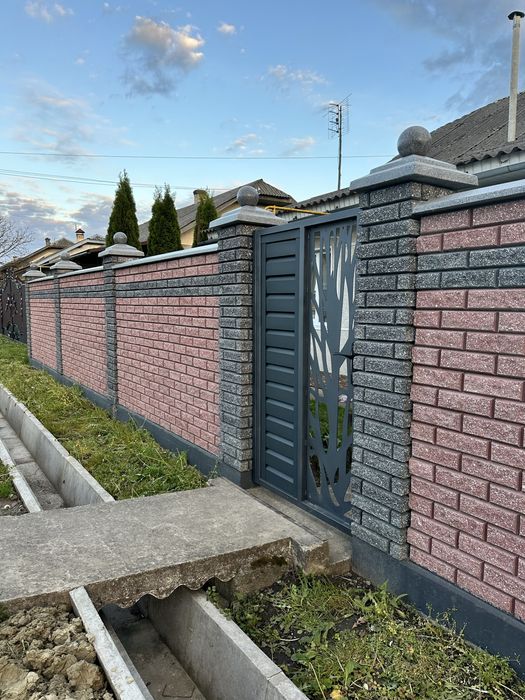 Мурування,монтаж парканів та огорож
