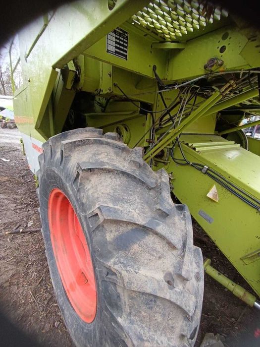 Claas Dominator 66