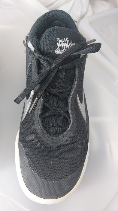 Ténis da Nike Hustle DX, número 35,5.