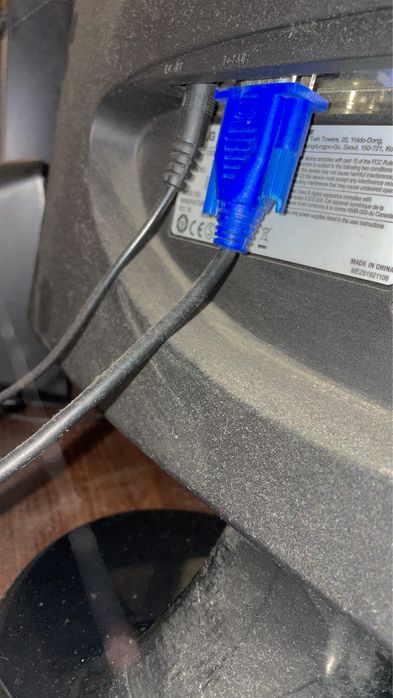 монитор LG 60hz 20дюймов Б/У (рабочий)