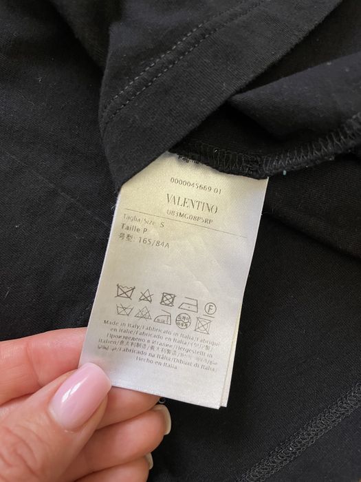 чорна футболка Valentino