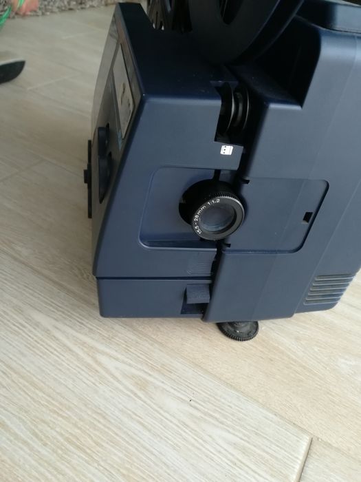 Projector para fitas 8mm