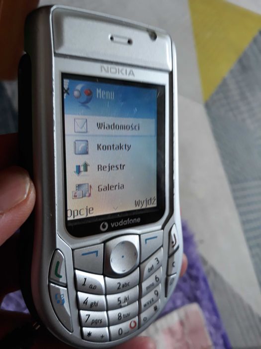 Nokia  6630 telefon retro