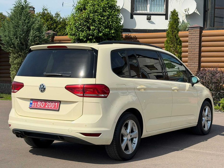 Volkswagen Touran 2016