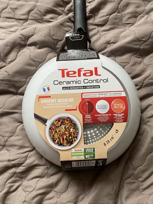 Nowa patelnia Tefal