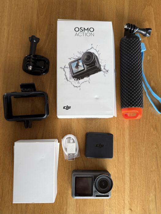 Kamerka sportowa DJI Osmo Action + akcesoria stan bdb jak kamera  GOPRO