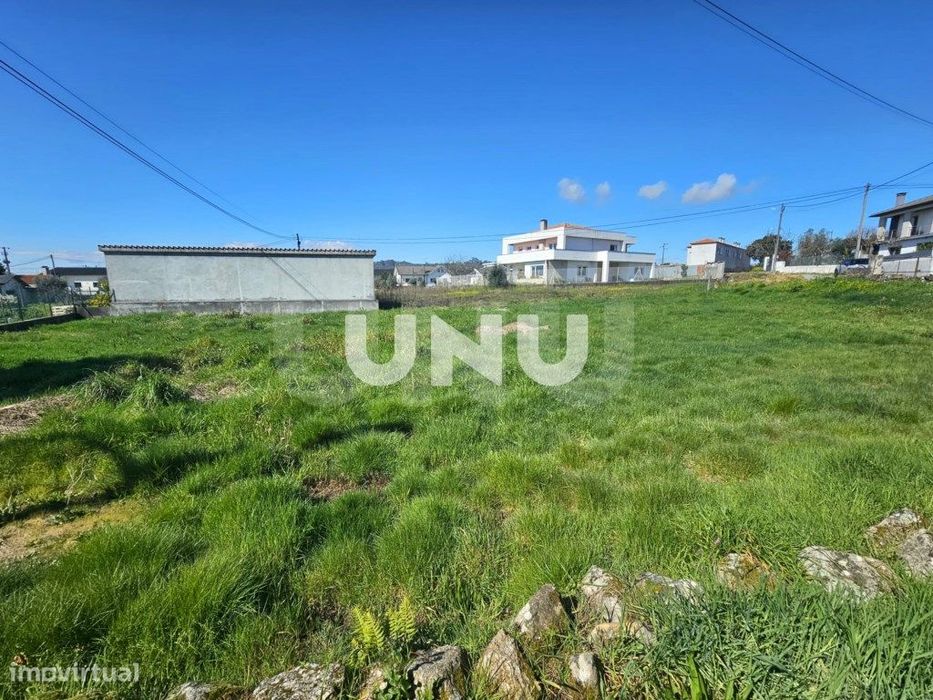 Terreno Urbano - Possibilidade de Construção — Abraveses, Viseu