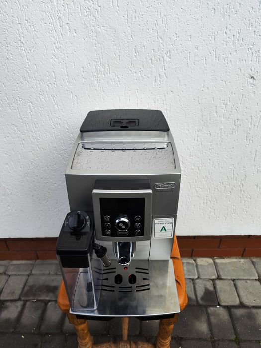 Кавомашина кофемашина Delonghi cappuccino ECAM 23.460 новий молочник