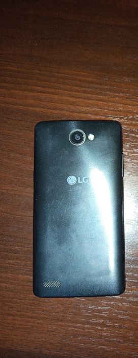 Смартфон LG X155