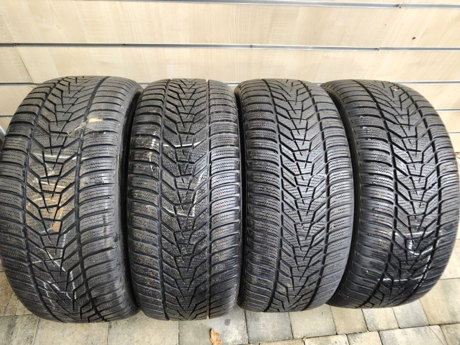 Opony zimowe 4x hankook icept Evo 2 rozmiar 225/40r18.  Dot 2123