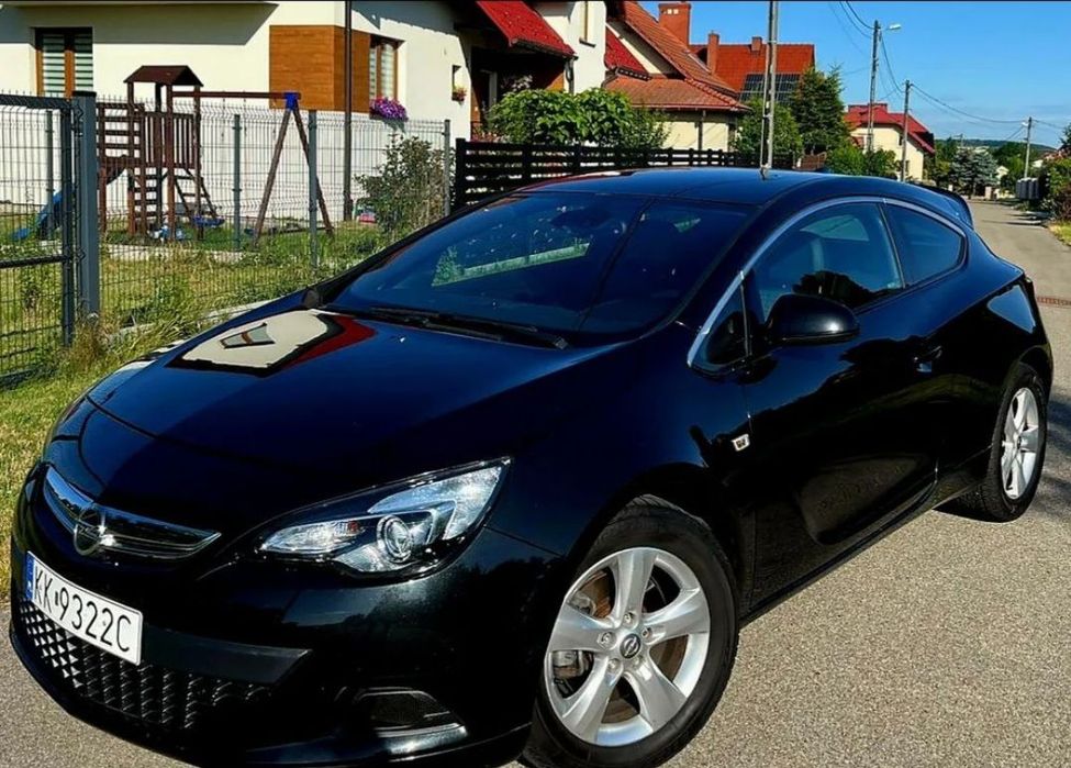 Opel Astra J Coupe IV GTC OPC 1,4 Turbo ACTIVE Benzyna Rok 2016