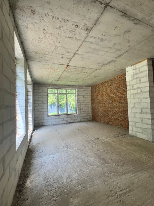 Будинок з гаражем + сховище! Білогородка