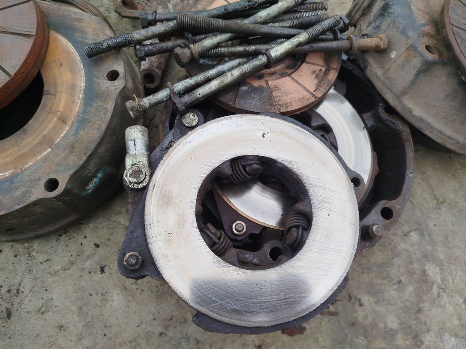 Кожух тормоза мтз в зборі