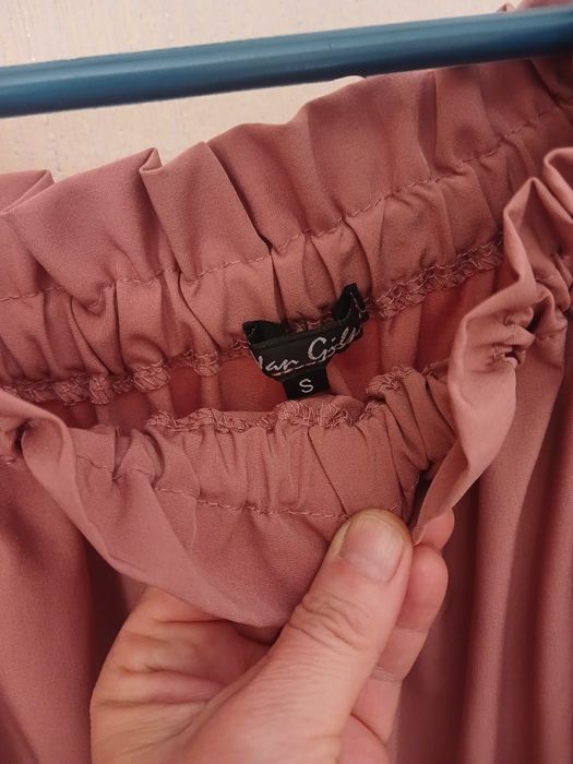 Красиве елегантне плаття