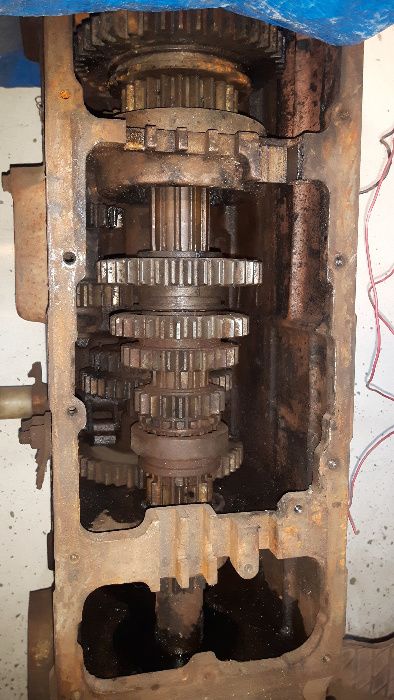 Stopa,podpora wału,przeciwwaga wału,blok,wał,Ursus,Zetor,MF255