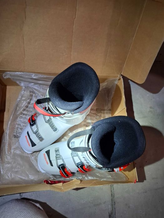 Buty narciarskie Rossignol Hero J4 24,5 285 mm w stanie bdb