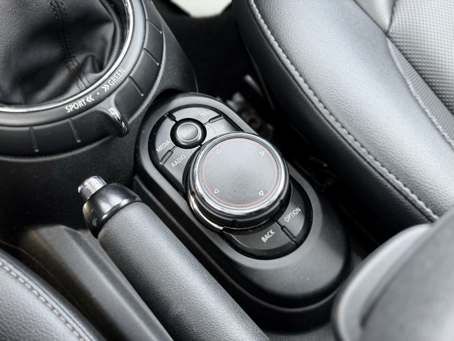 Mini Cooper 2015 F56