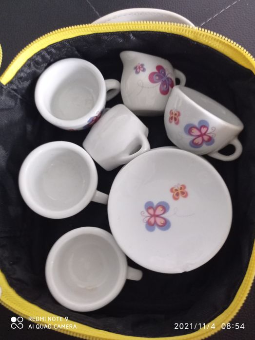 Zestaw filiżanek +kosmetyczka Gratis!