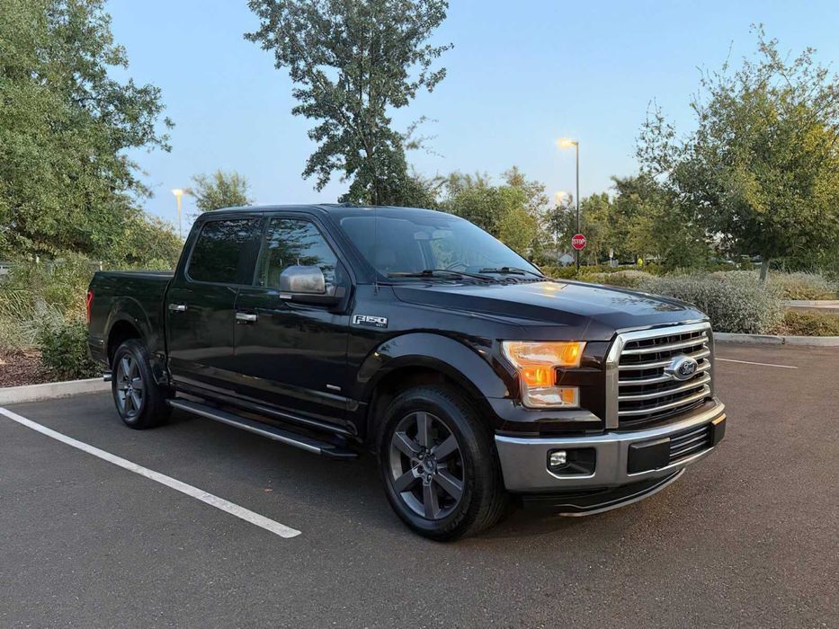Ford F-150 XLT      2015