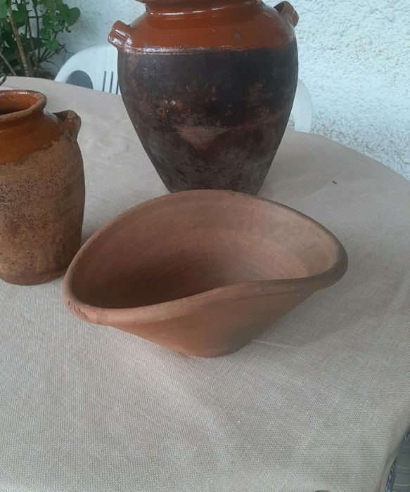 2 potes e 1 alguidar em barro