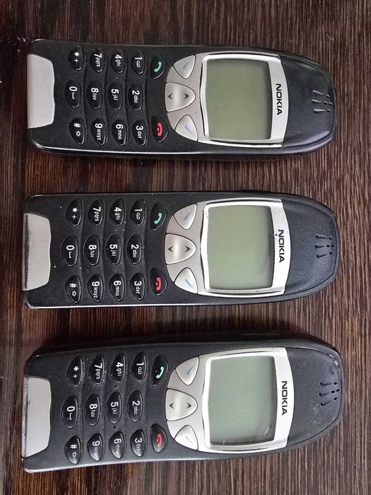 Nokia 6210 3 sztuki sprawne bateria trzyma bez simloca